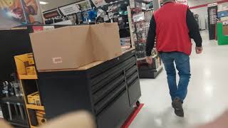 Tractor Supply Glove Shop