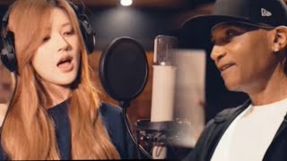 Zhao Lusi recording BTS of