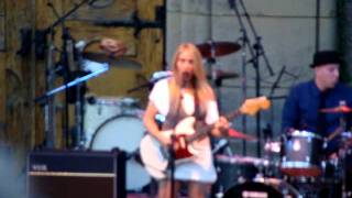 Liz Phair - 6&#39;1 - Mountain Winery 8/18