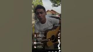 Charly feat Rama eru medley saat kau jauh (SKJ) aku masih sayang live IG.#charlyvanhouten