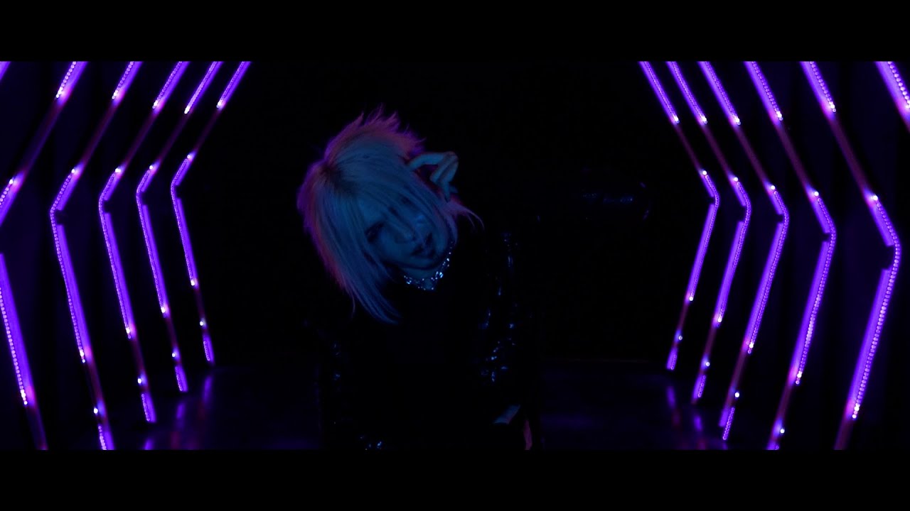 Strifean - 'Hollow' MV