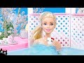 Barbie Casa en la Nieve - Esquía y toma un Chocolate en la Cafetería - Muñecas Cat Juguetes