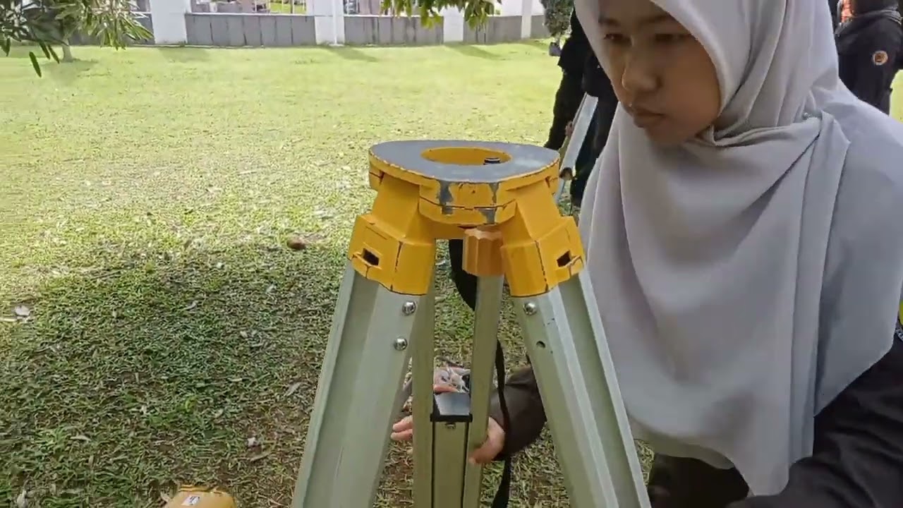 (Modul 0 KDHV) Centering dan Levelling