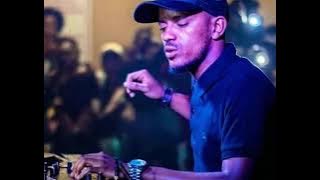 Kabza de small best hits from Piano Hub album...by Tau