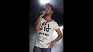 Yalın-Uzaktan Dünyalı (2009)