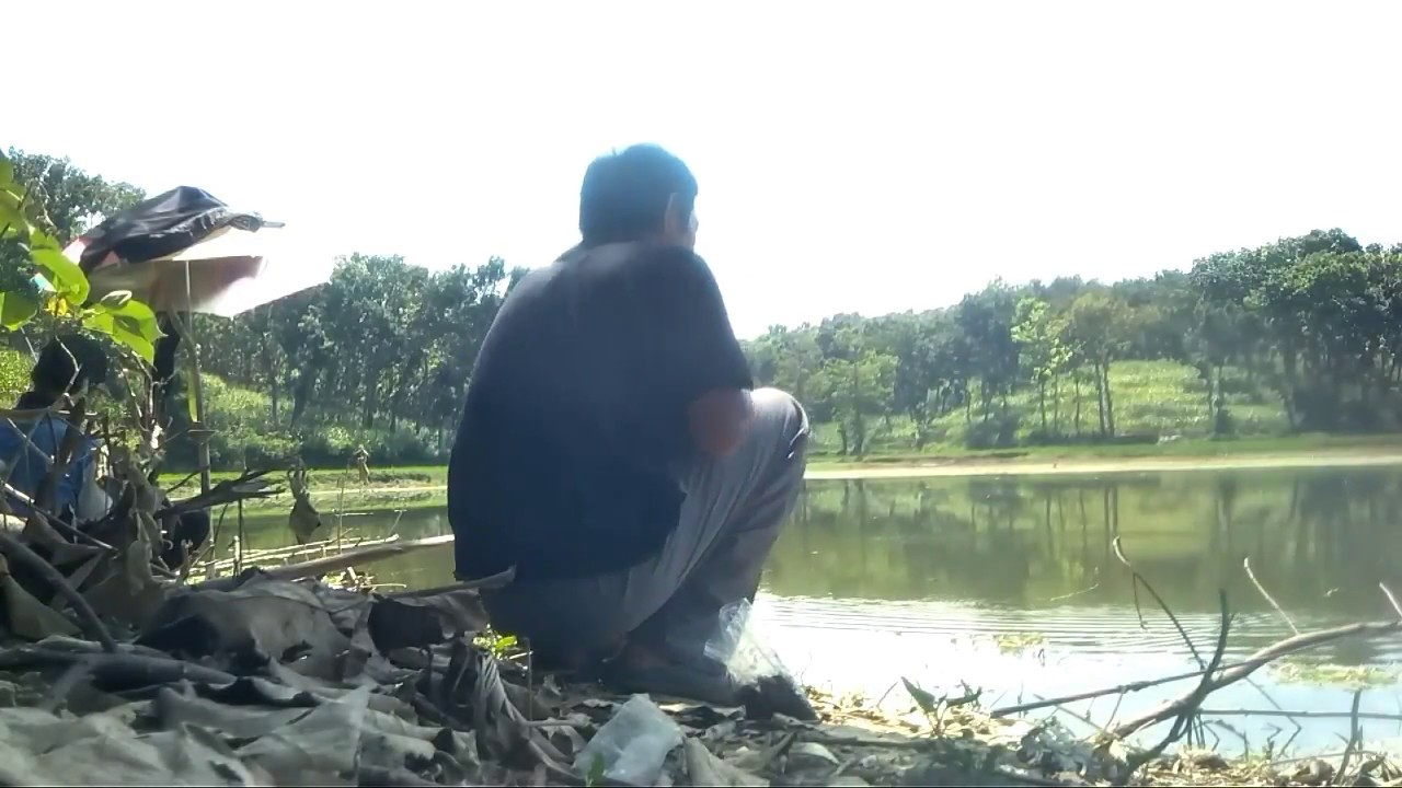 SYAHDU DI BAWAH TERIK MENTARI