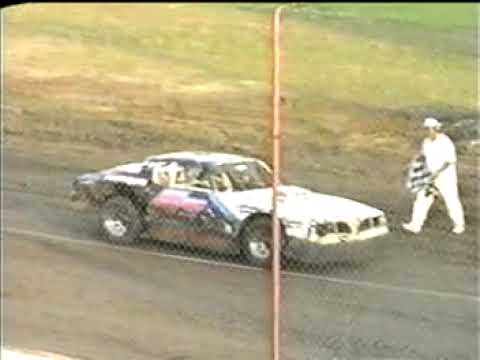 Quincy Raceways Quincy, IL. July 3rd 2000 Full Race night