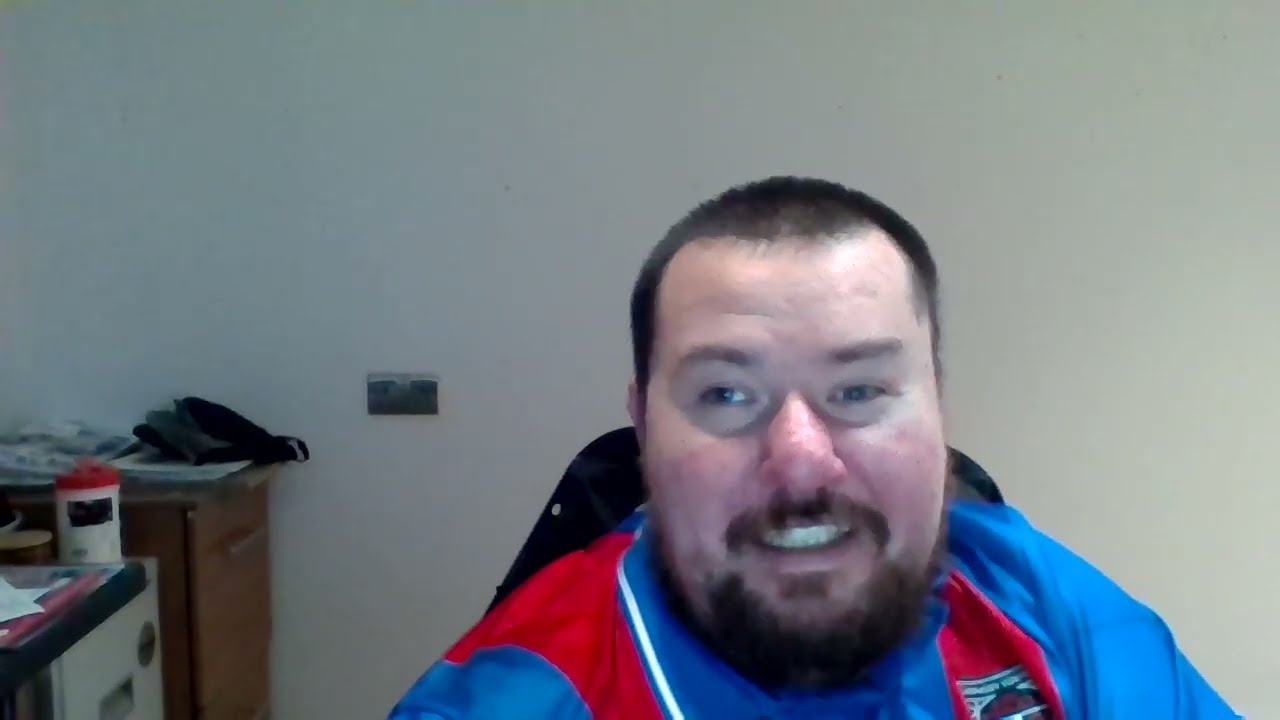 ChELTENHAM 0-2 Grimsby 5 wins in a row and another clean sheet