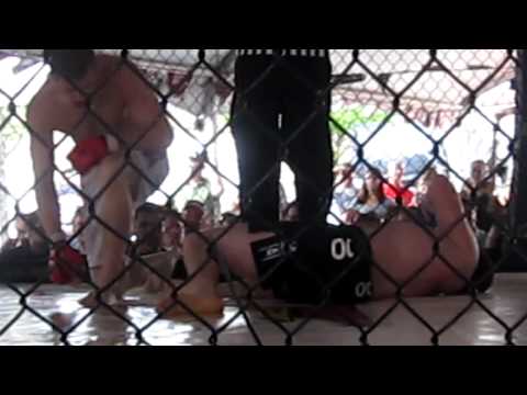 Amateur fight beatdown- Ethan Danback vs Andrew De...