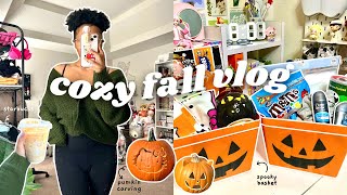 FALL VLOG 🎃: spooky baskets, pumpkin carving, starbucks, halloween movies, etc.