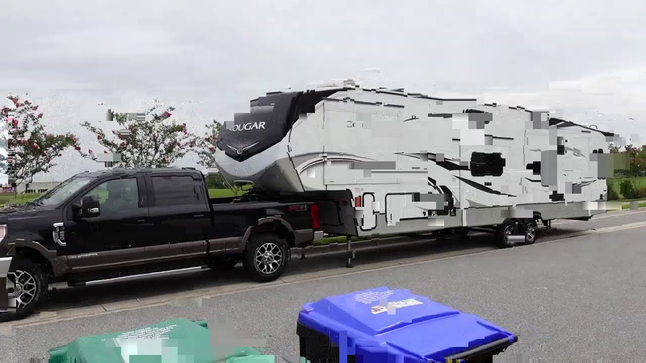 TOUR PELO NOSSO RV GIGANTE - YouTube