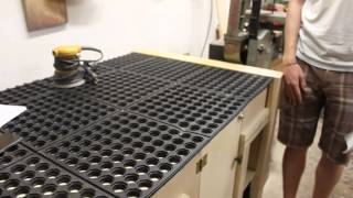 Downdraft table demonstration
