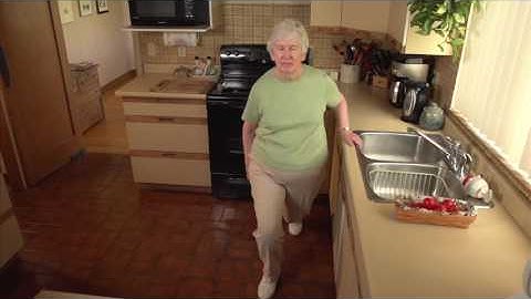 Home Activity Program Level 3.4 Moving (Forward Lunge) - Mandarin