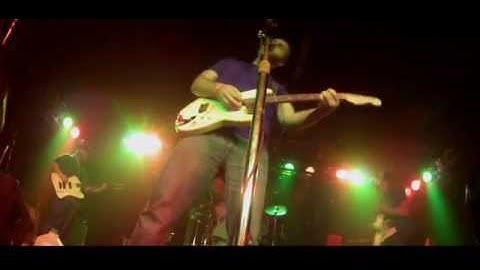 Building Birds - The Dream (Official Music Video)