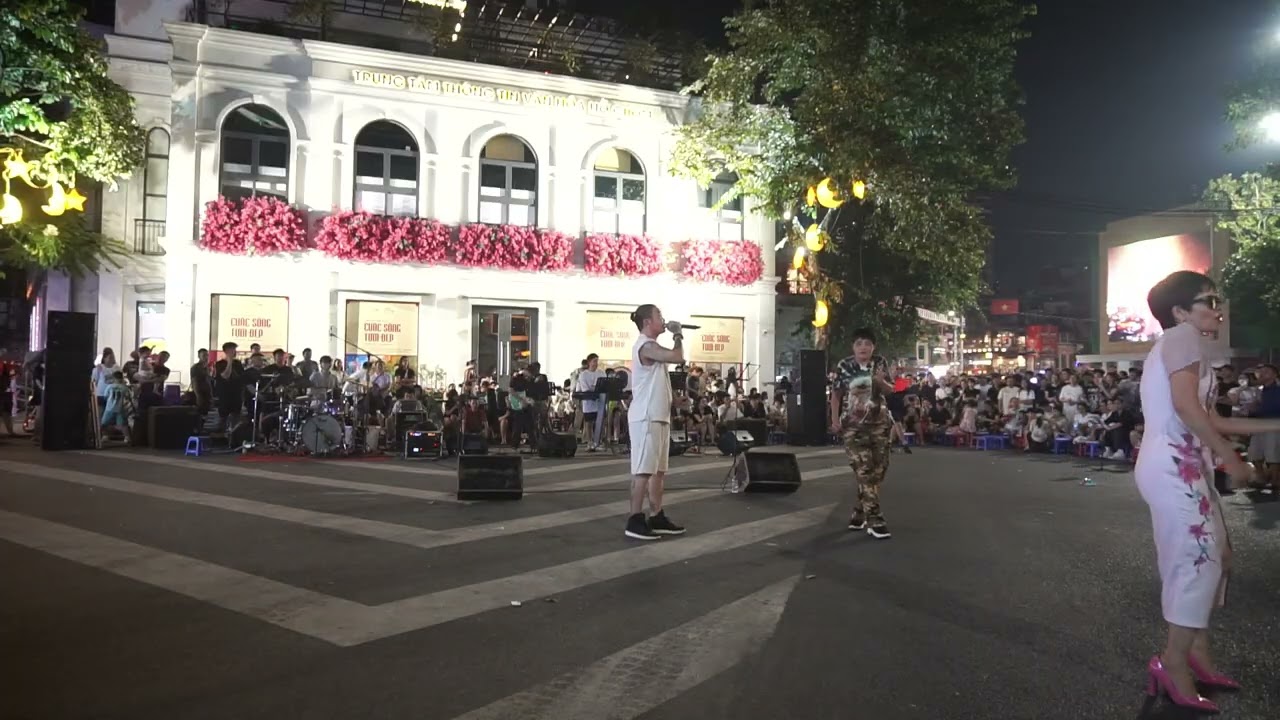 CMB Team I Live Liên Khúc Âm Nhạc Phố Đi Bộ