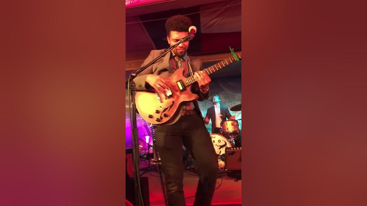 Devon Gilfillian Gruene Hall 5/6/17 Devon Gilfillian Gruene Hall 5/6/17