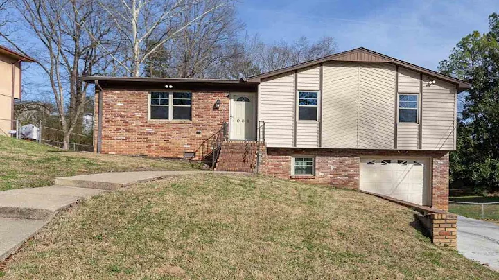 932 VON DALE LN, BIRMINGHAM, AL Presented by Debor...