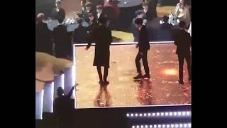 (171115) EXO - Chanyeol & Xiumin Went to the Wrong Exit @ Asia Artist Award