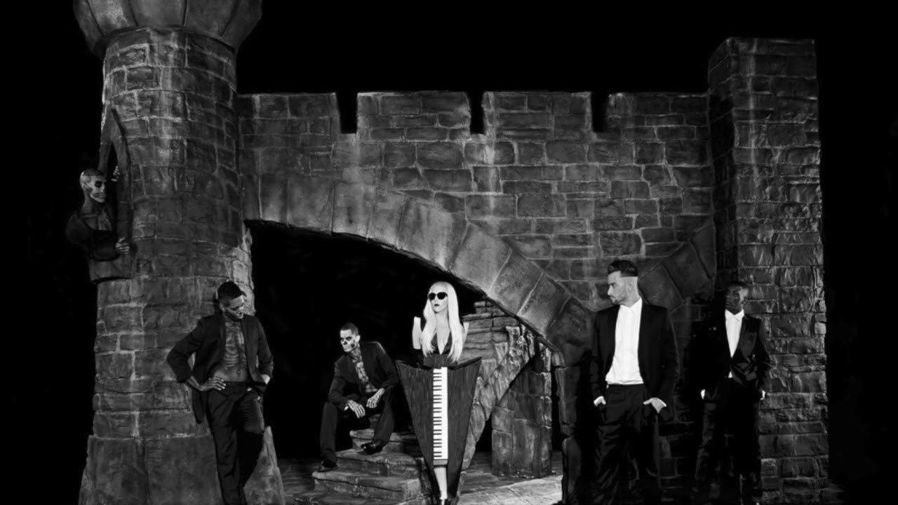 Lady Gaga - Government Hooker (Born This Way Ball Studio Version)