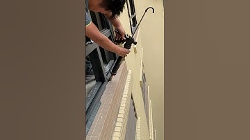 How to properly use silicon sealant around a window  ​​#Machine #short #fpy #tool #foryou #viral