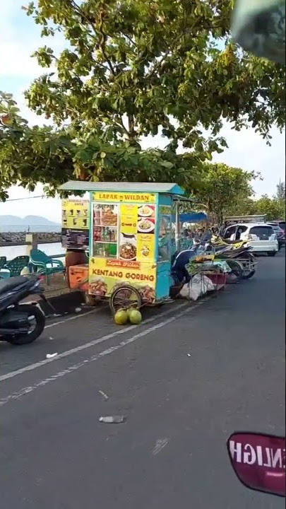 Suasana Pantai Ulee Lheue Banda Aceh Pada Minggu Sore #Shorts