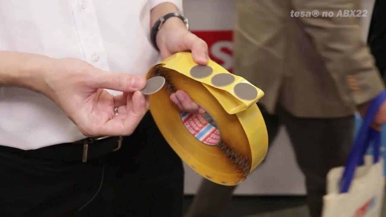 tesa® Hole Covering - Adesivo para fechamento de furo na carroceria