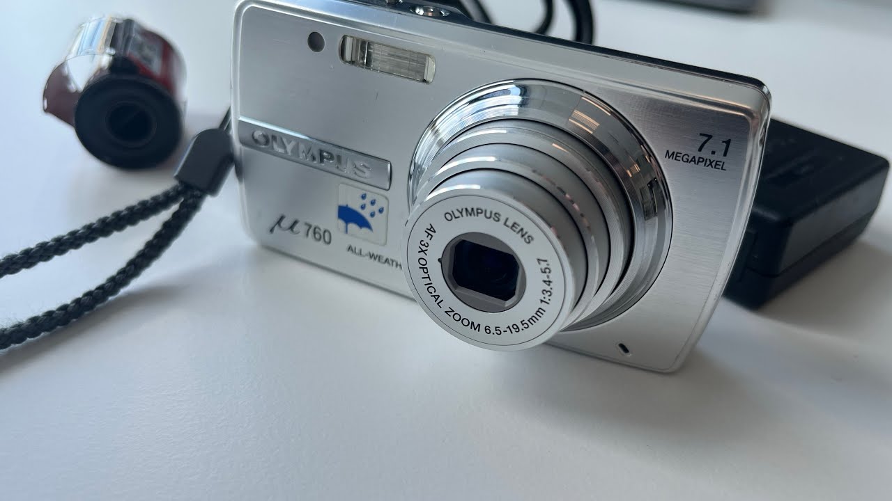 Olympus mju 760 old digital photo camera 7.1MPx AF zoom 3x optical