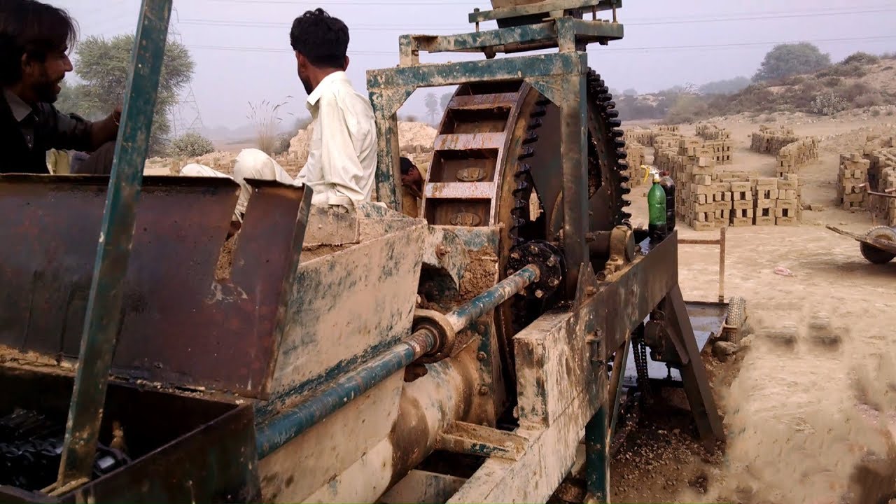 Clay Brick Machine Preparing for Running after cleaning and oiling complete detailed video