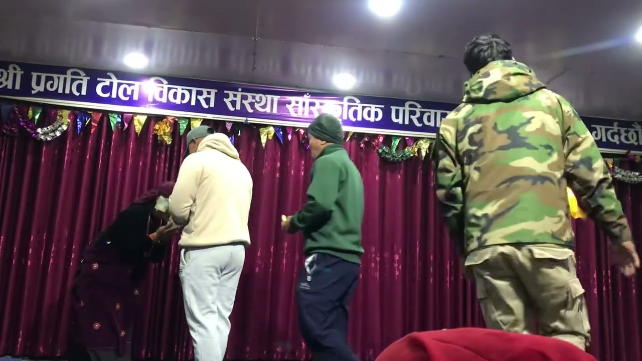 Jedhajyo dai ra bhadeni ko dance herera pratikriya dinu hola😊#gurungsong 