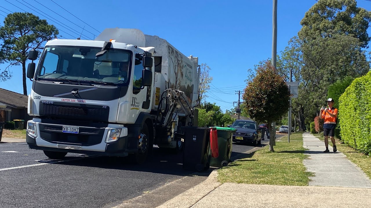 Hawkesbury Greens 2382 - with @Southcoastgarbo 