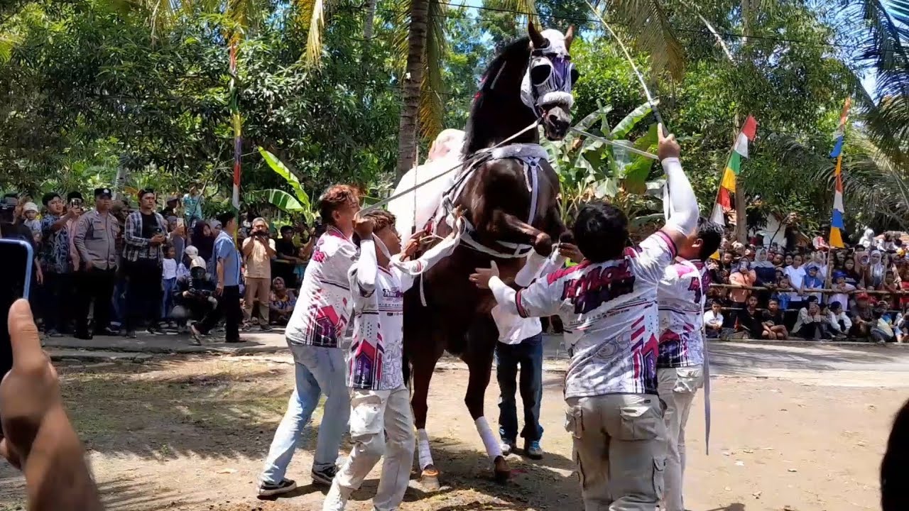 FINISH ARAK ARAKAN KUDA JINGKRAK DESA REBUG | 21 DES 2025