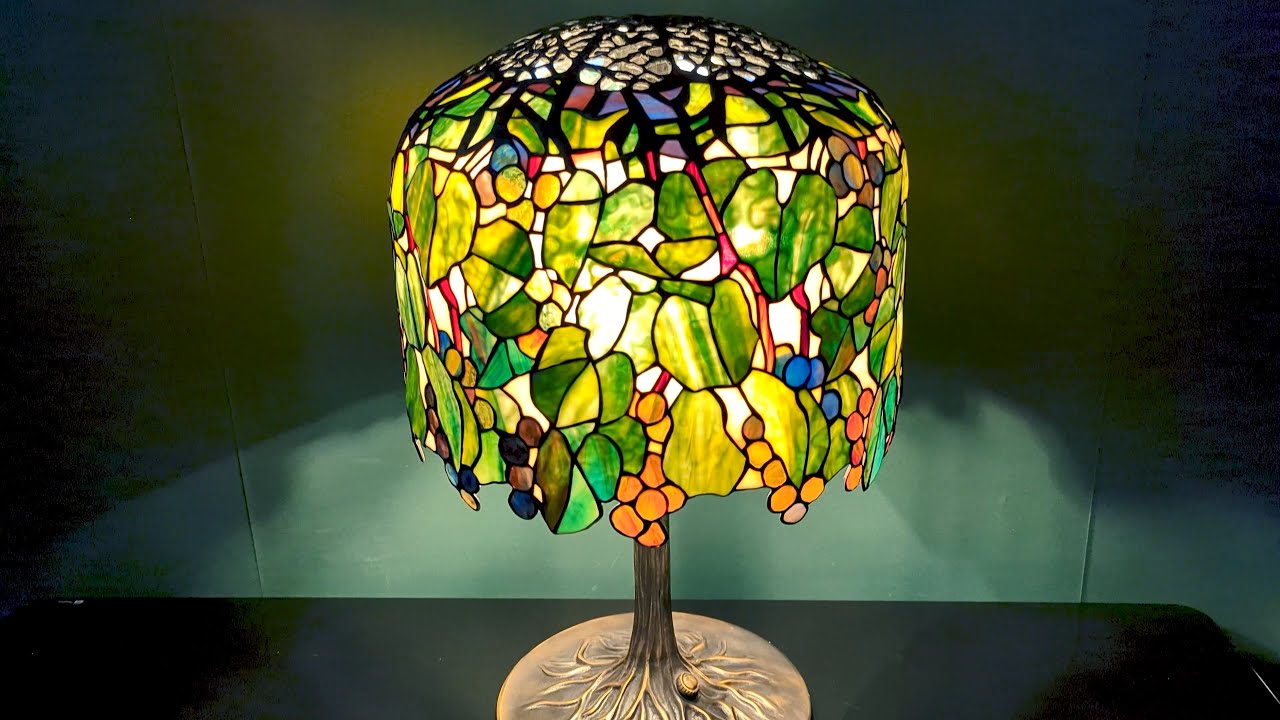 Professional manufacturing of Tiffany lamps