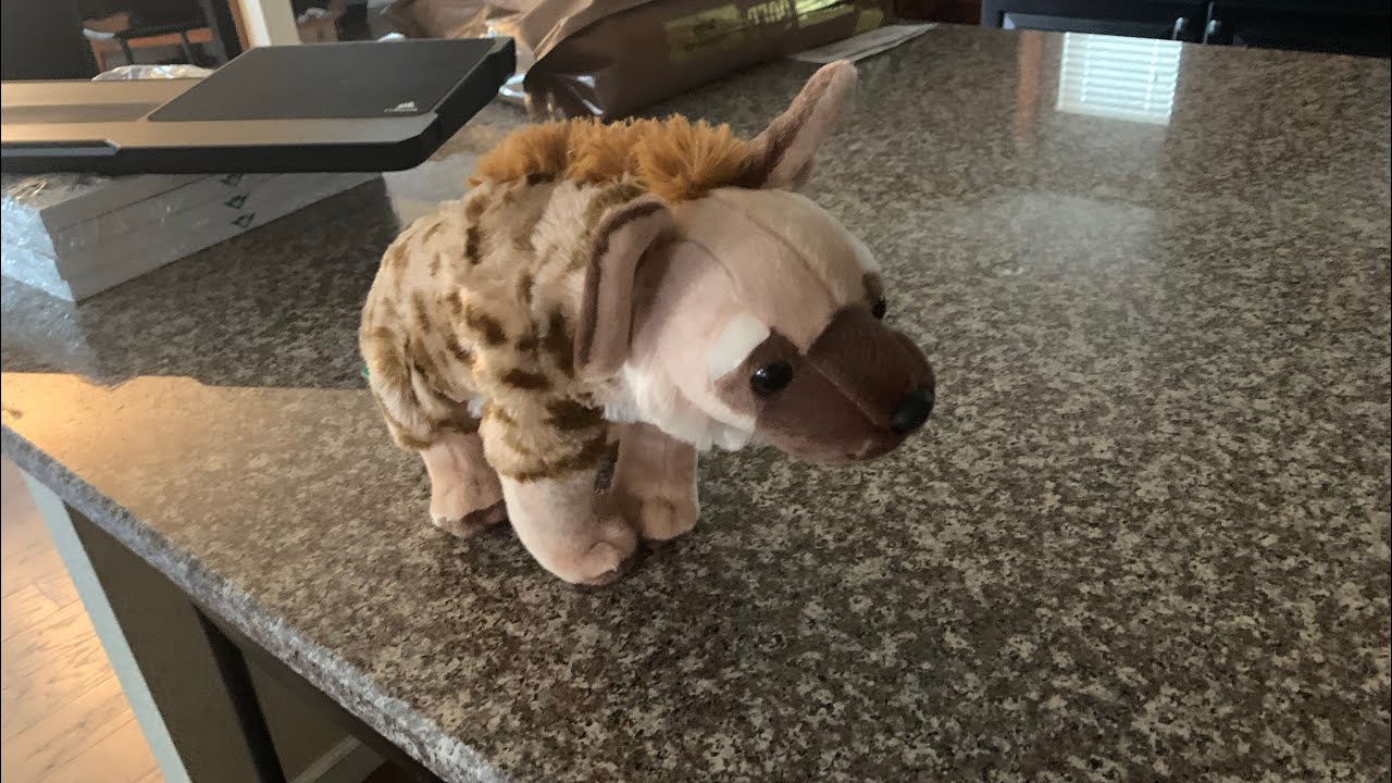 Wild republic spotted hyena toy review part 2