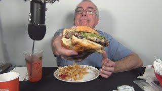Asmr eating a $15 red robbin hamburger whispering you can help support
this channel by subscribing. thank
https://www./channel/uchrksljipojki1...
