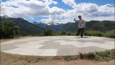 Tung Tai Chi Chuan (Tung Family Slow Set)