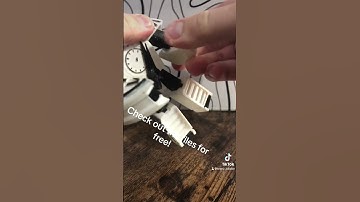 3d printed stopwatch transformer free at: https://cults3d.com/:2362009 #3dprinting  #actionfigures