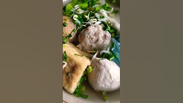 Musim hujan makan yang anget anget#video #shortsvideo #shorts