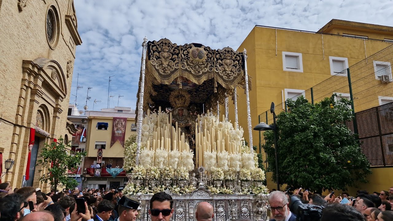 Salida Virgen de la Victoria Magna Mariana Huelva 2025