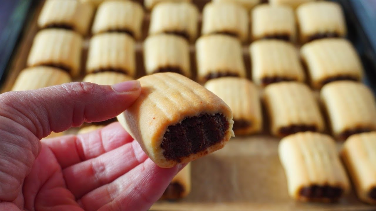 بسكوت التمر تبع ايام زمان.بسكوت الطفولة دايب دوبان.للمدرسة للرحلةوكل مكان.حرفيامع فنجان القهوة ادمان