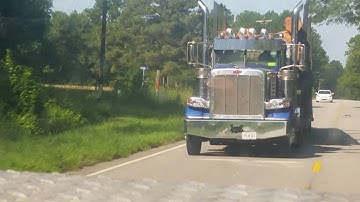 Peterbilt 389 log truck