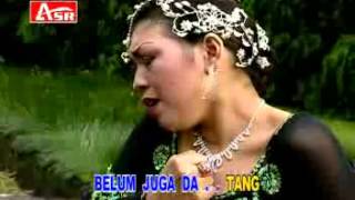 JEMU MENANTI nada soraya lagu dangdut