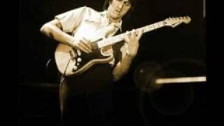 Video thumbnail of "Allan Holdsworth - Nuages"