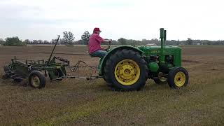 John Deere D plowing at Northland threshing bee MN