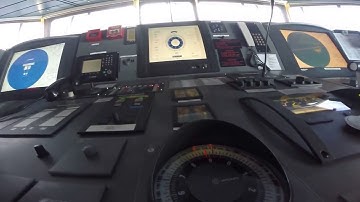 Life At Sea   How to switch from Auto Pilot to Hand Steering   HD (2)