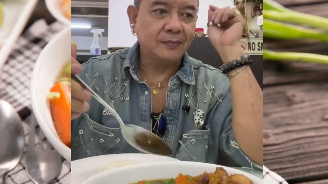 Reaksi Orang Jepang Pertama Kali Makan Sop Buntut Indonesia!