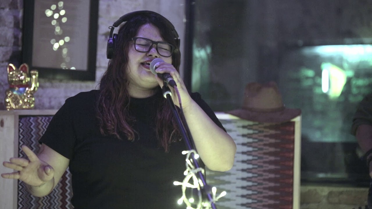 Enamorada y Herida - Plug & Play (Live Session) Cover - Marisela