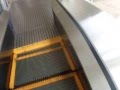 アリオ倉敷のくすのき広場のエスカレーター