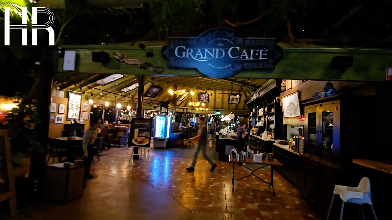 Center Parcs Het Meerdal. Market Dome @ Night