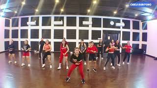 HELICOPTER LANDS ON THE FIELD - VIRAL TIKTOK DANCE WORKOUT BY CHIKA HARIYONO