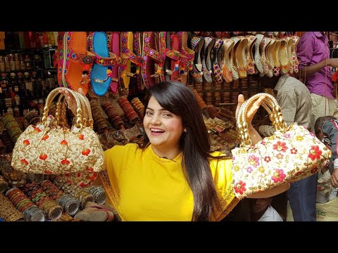 Video: The Best Places to Go Shopping in Kolkata